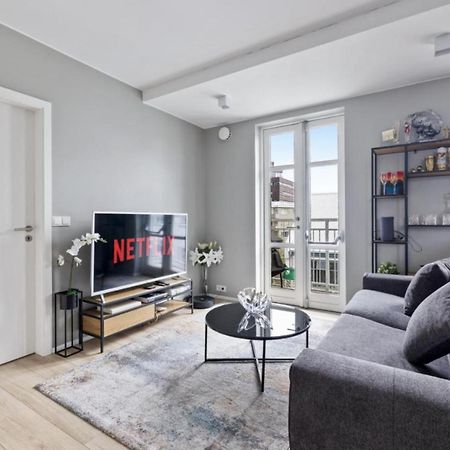 Cheerful Down Town Apartment Reykjavik Ngoại thất bức ảnh