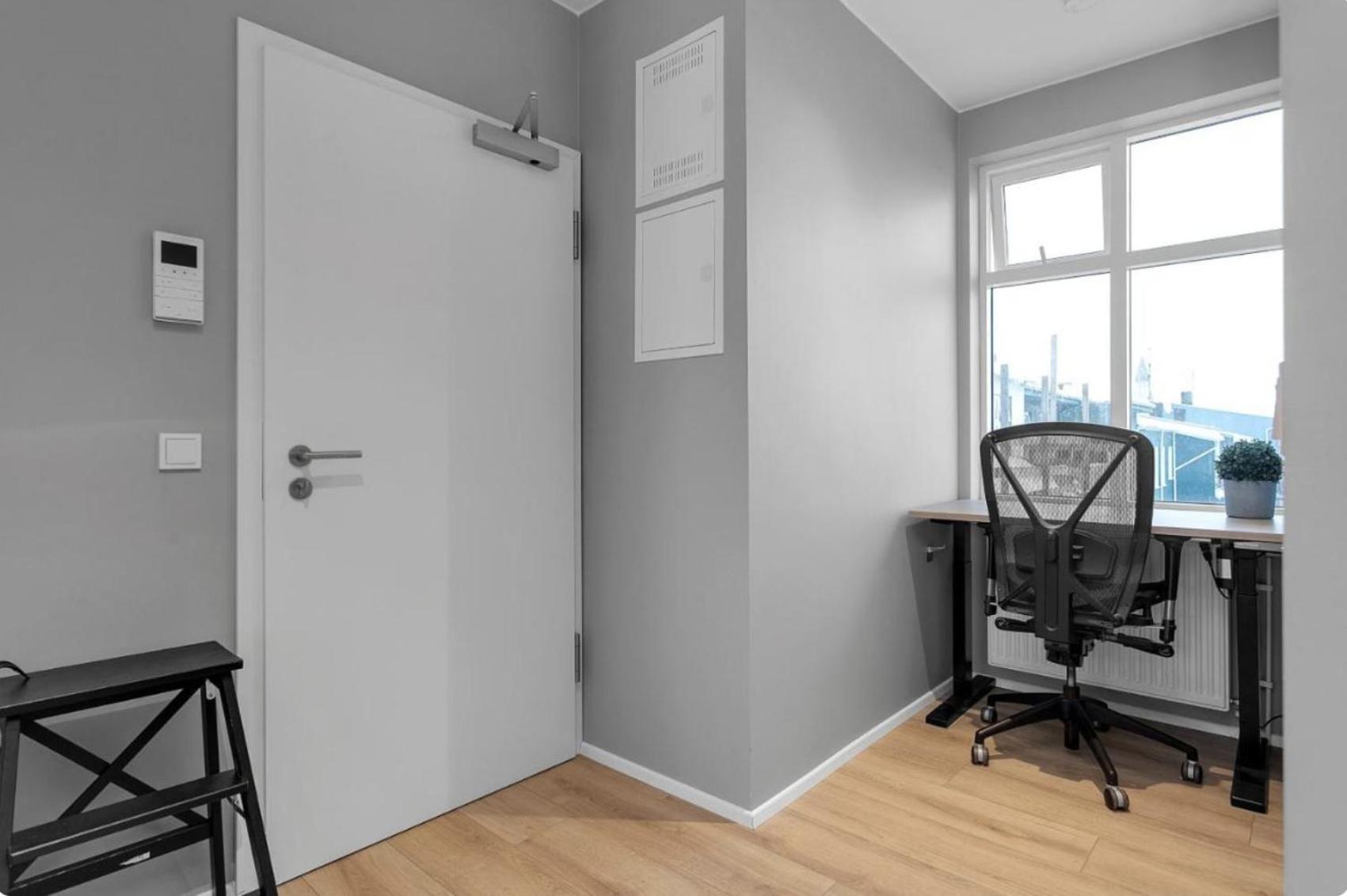 Cheerful Down Town Apartment Reykjavik Ngoại thất bức ảnh