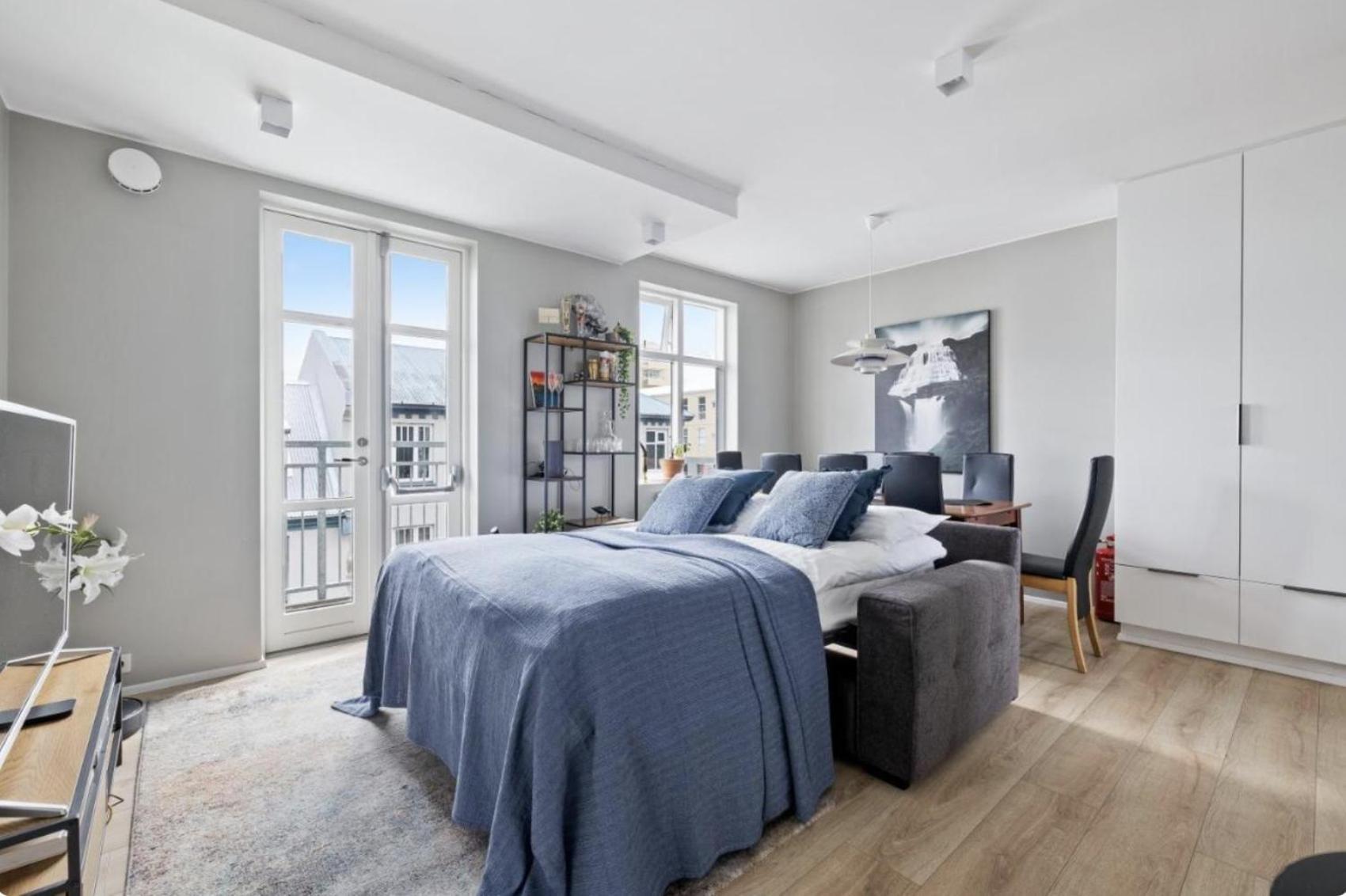 Cheerful Down Town Apartment Reykjavik Ngoại thất bức ảnh