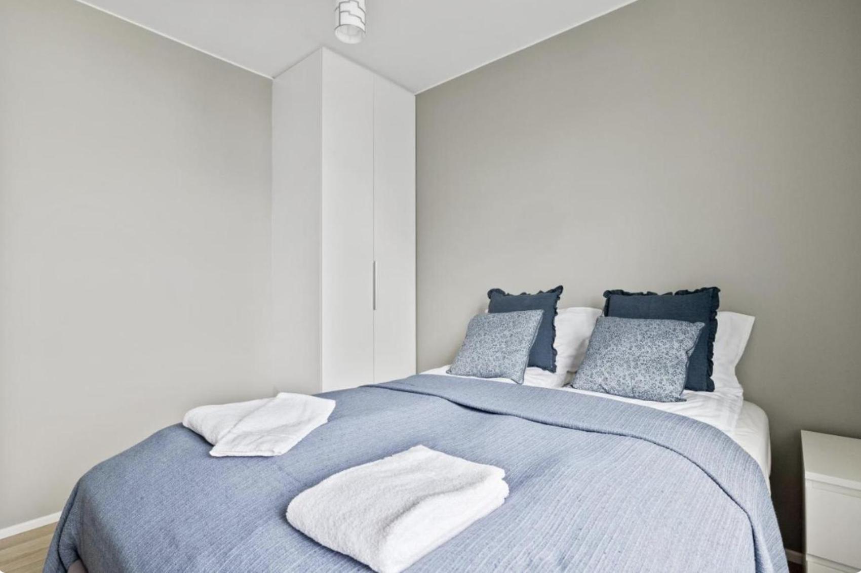 Cheerful Down Town Apartment Reykjavik Ngoại thất bức ảnh